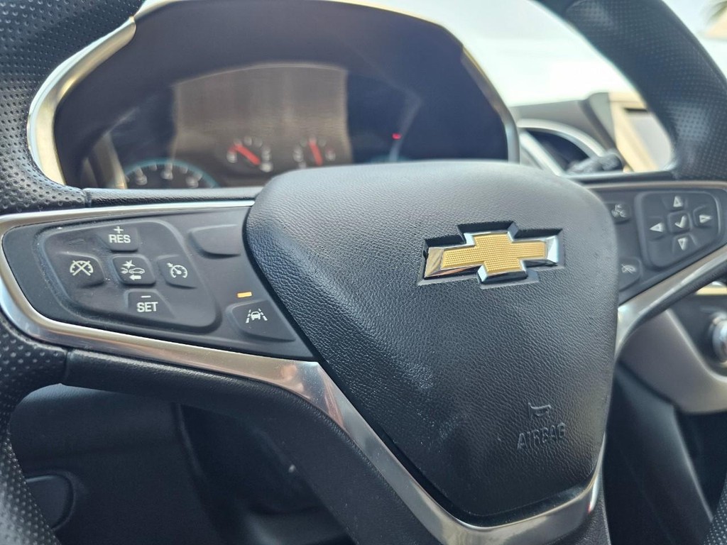 Chevrolet Equinox Vehicle Full-screen Gallery Image 21