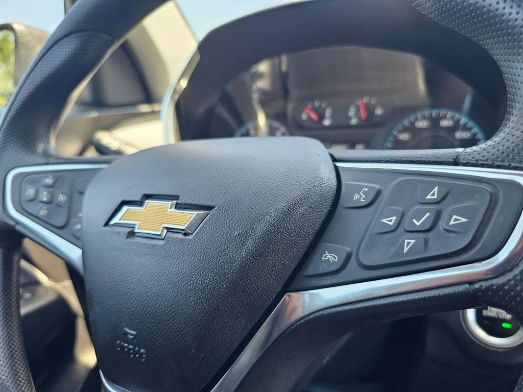 Chevrolet Equinox Vehicle Full-screen Gallery Image 22