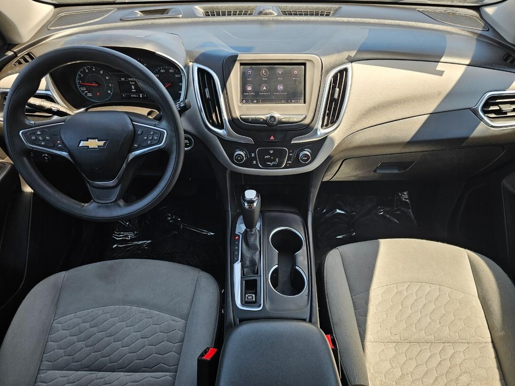 Chevrolet Equinox Vehicle Full-screen Gallery Image 26