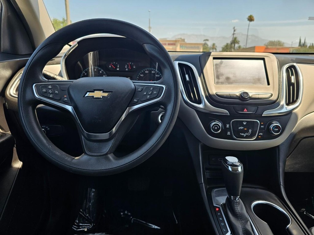 Chevrolet Equinox Vehicle Full-screen Gallery Image 27