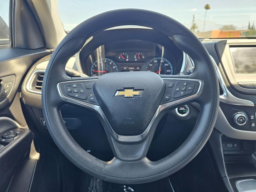 Chevrolet Equinox Vehicle Full-screen Gallery Image 28