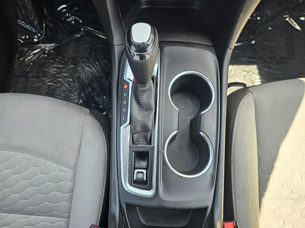 Chevrolet Equinox Vehicle Full-screen Gallery Image 31