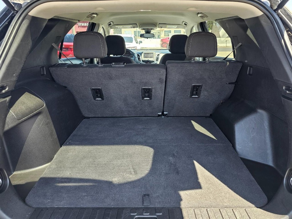Chevrolet Equinox Vehicle Full-screen Gallery Image 33