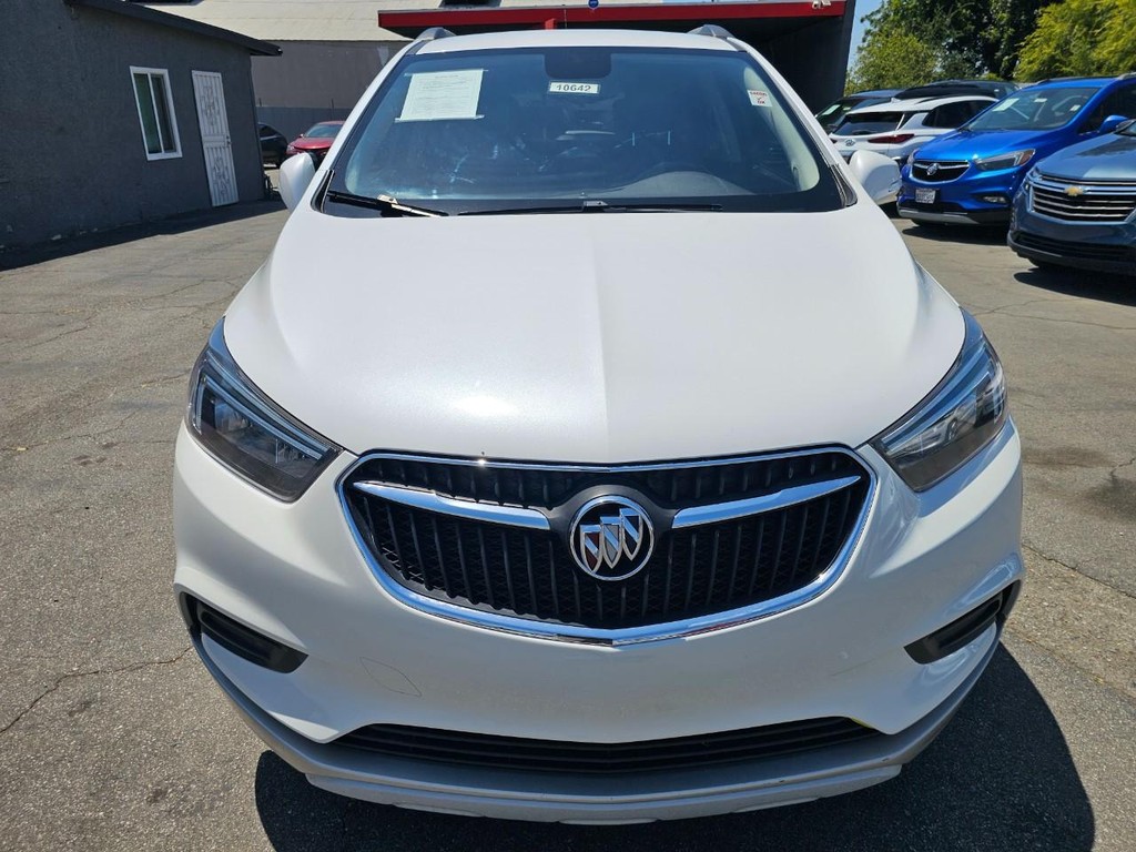 Buick Encore Vehicle Full-screen Gallery Image 8