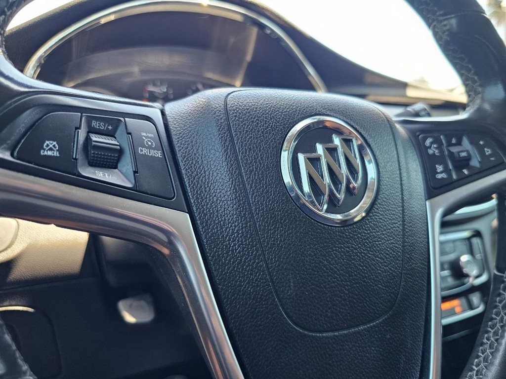 Buick Encore Vehicle Full-screen Gallery Image 20
