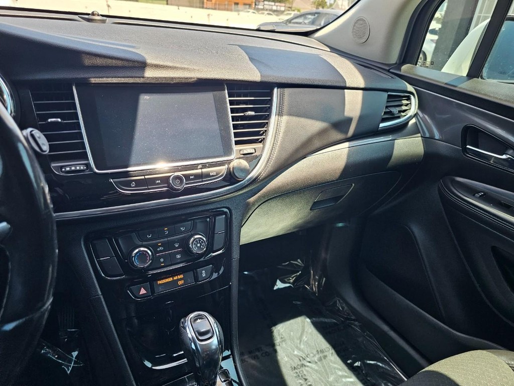 Buick Encore Vehicle Full-screen Gallery Image 28