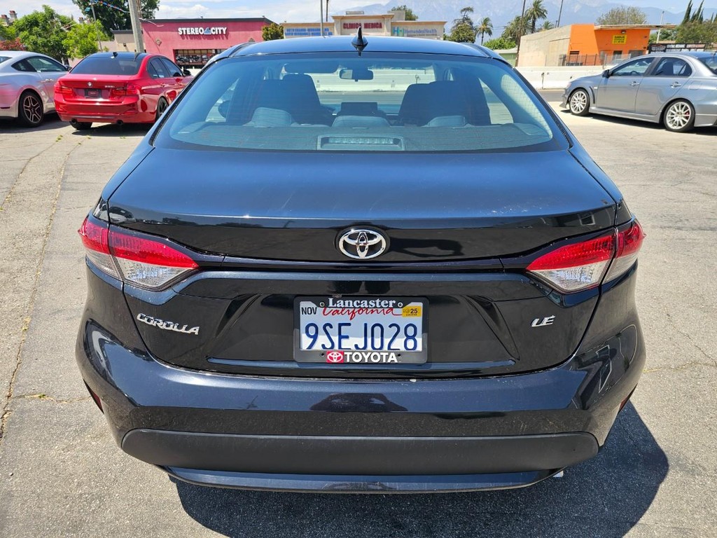 Toyota Corolla Vehicle Full-screen Gallery Image 4