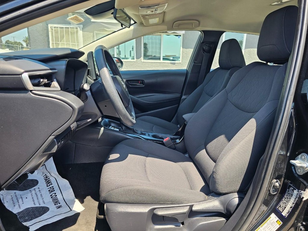 Toyota Corolla Vehicle Full-screen Gallery Image 17