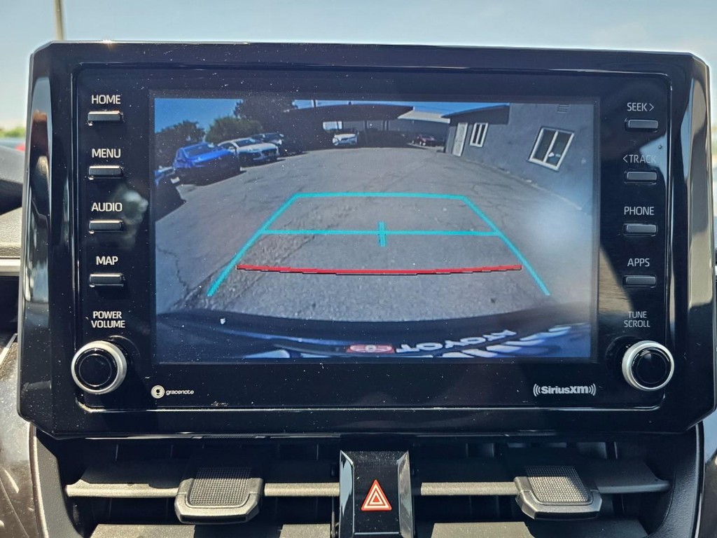 Toyota Corolla Vehicle Full-screen Gallery Image 21