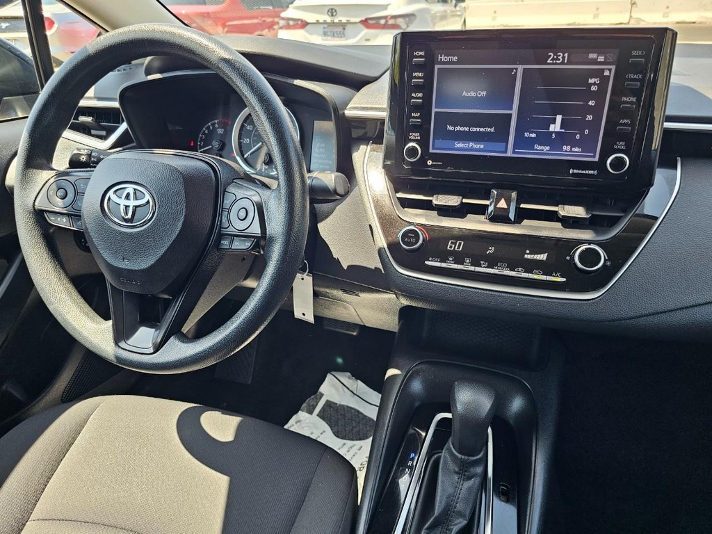 Toyota Corolla Vehicle Full-screen Gallery Image 29