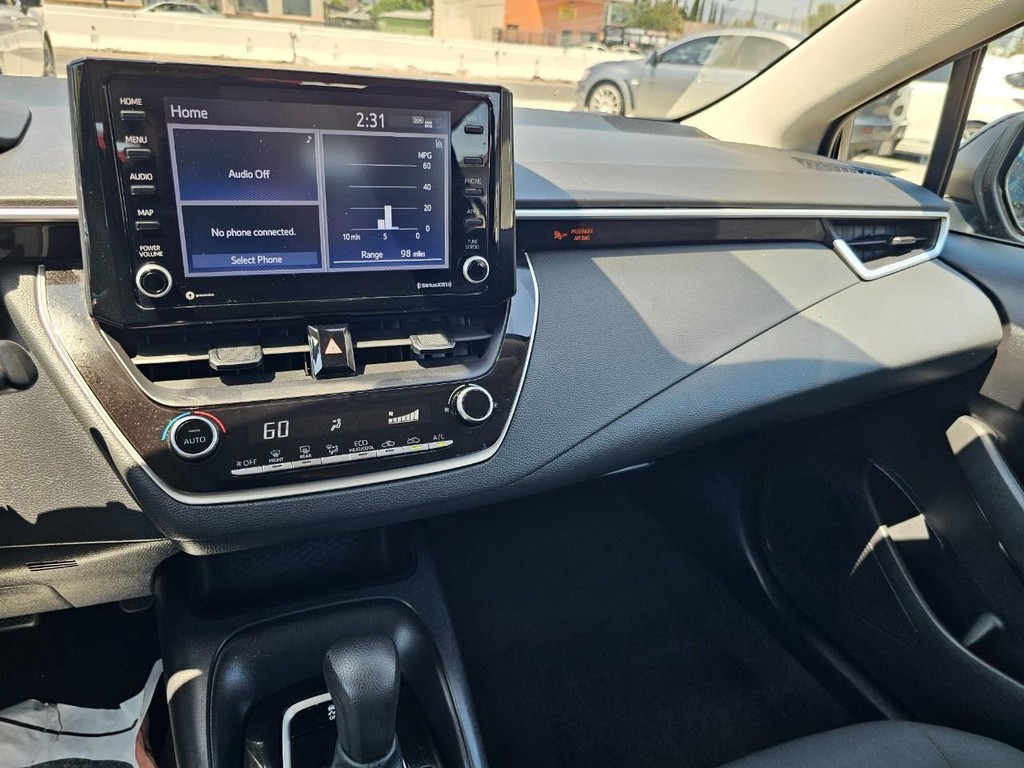 Toyota Corolla Vehicle Full-screen Gallery Image 30