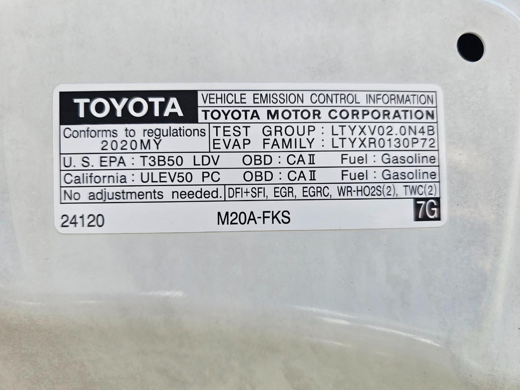 Toyota Corolla Vehicle Full-screen Gallery Image 34