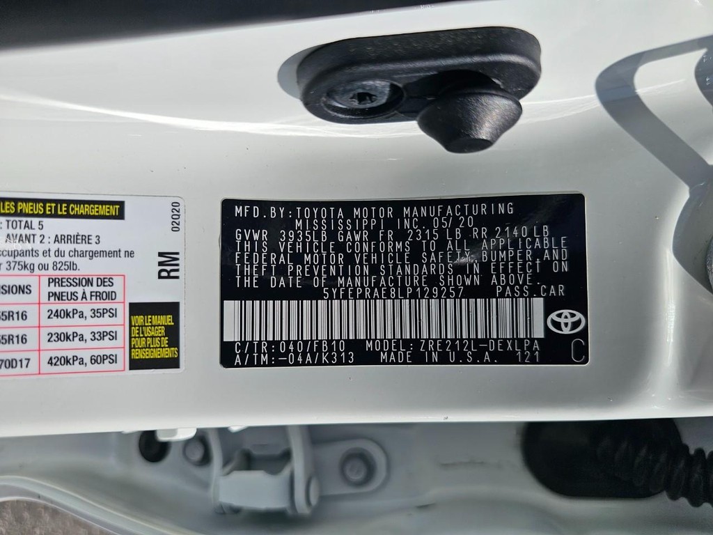 Toyota Corolla Vehicle Full-screen Gallery Image 35