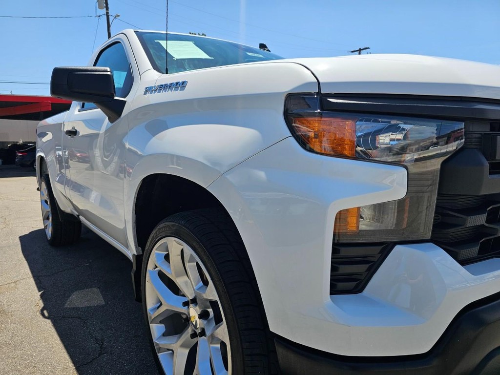 Chevrolet Silverado 1500 Vehicle Full-screen Gallery Image 10