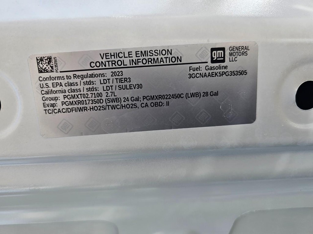 Chevrolet Silverado 1500 Vehicle Full-screen Gallery Image 27