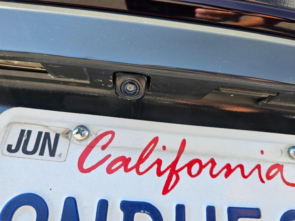 Toyota Corolla Vehicle Full-screen Gallery Image 14