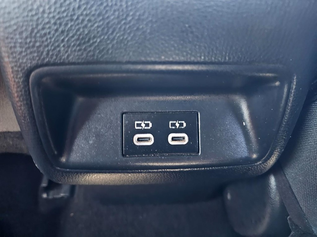 Toyota Corolla Vehicle Full-screen Gallery Image 26