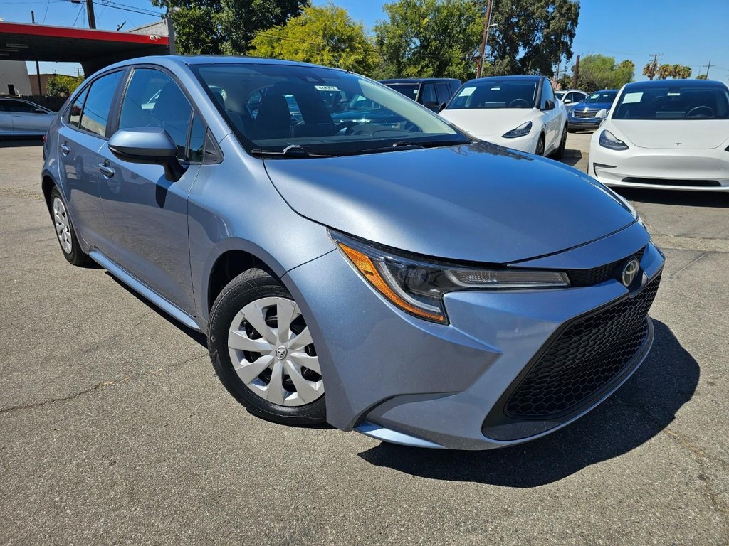 Toyota Corolla Vehicle Full-screen Gallery Image 7
