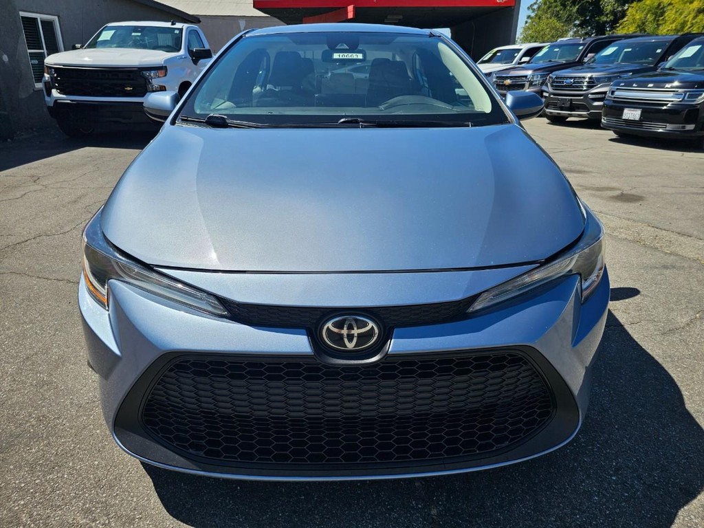 Toyota Corolla Vehicle Full-screen Gallery Image 8