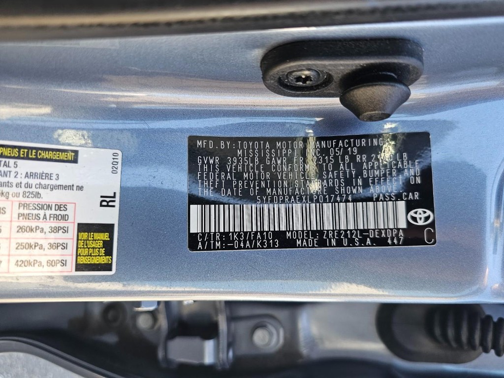 Toyota Corolla Vehicle Full-screen Gallery Image 34