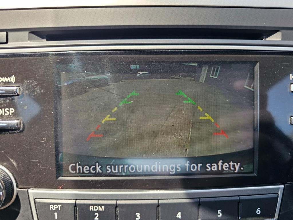 Nissan Altima Vehicle Full-screen Gallery Image 22