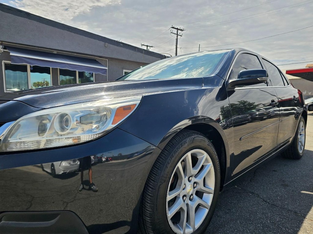 Chevrolet Malibu Vehicle Full-screen Gallery Image 10