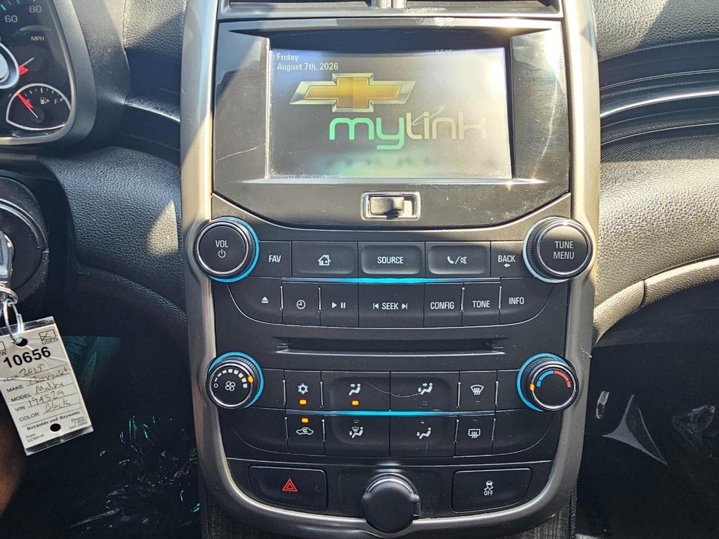 Chevrolet Malibu Vehicle Full-screen Gallery Image 21
