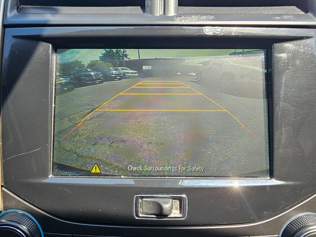 Chevrolet Malibu Vehicle Full-screen Gallery Image 22