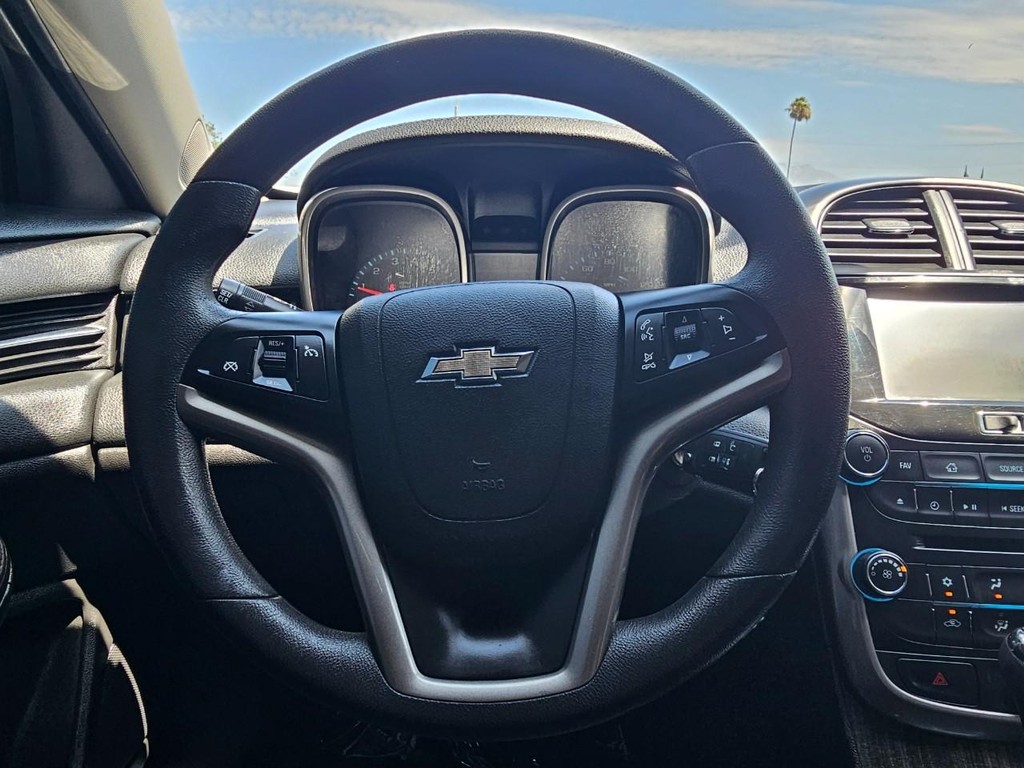 Chevrolet Malibu Vehicle Full-screen Gallery Image 27
