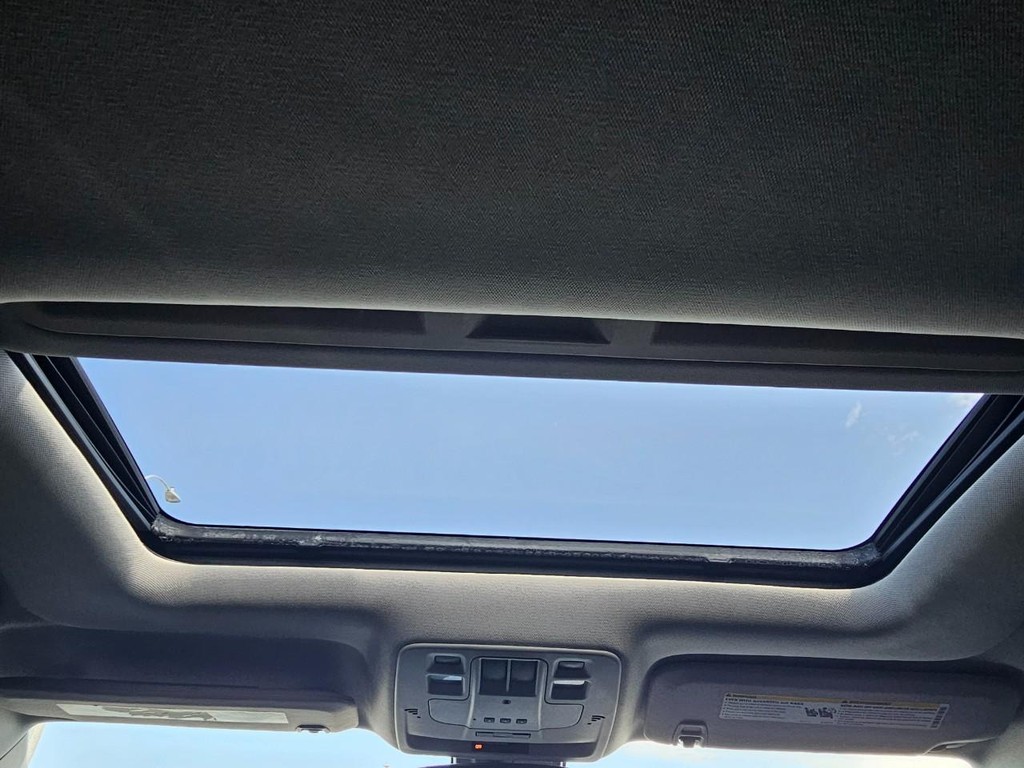Chevrolet Malibu Vehicle Full-screen Gallery Image 31
