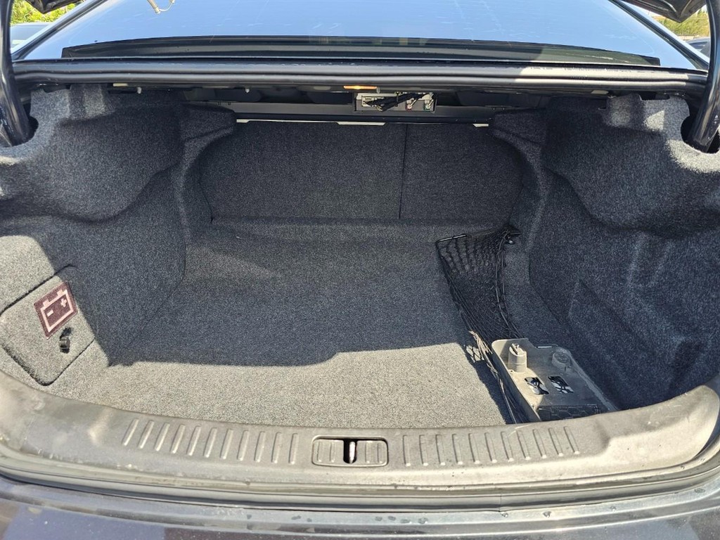 Chevrolet Malibu Vehicle Full-screen Gallery Image 33