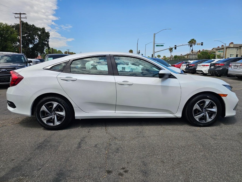 Honda Civic Sedan Vehicle Full-screen Gallery Image 6