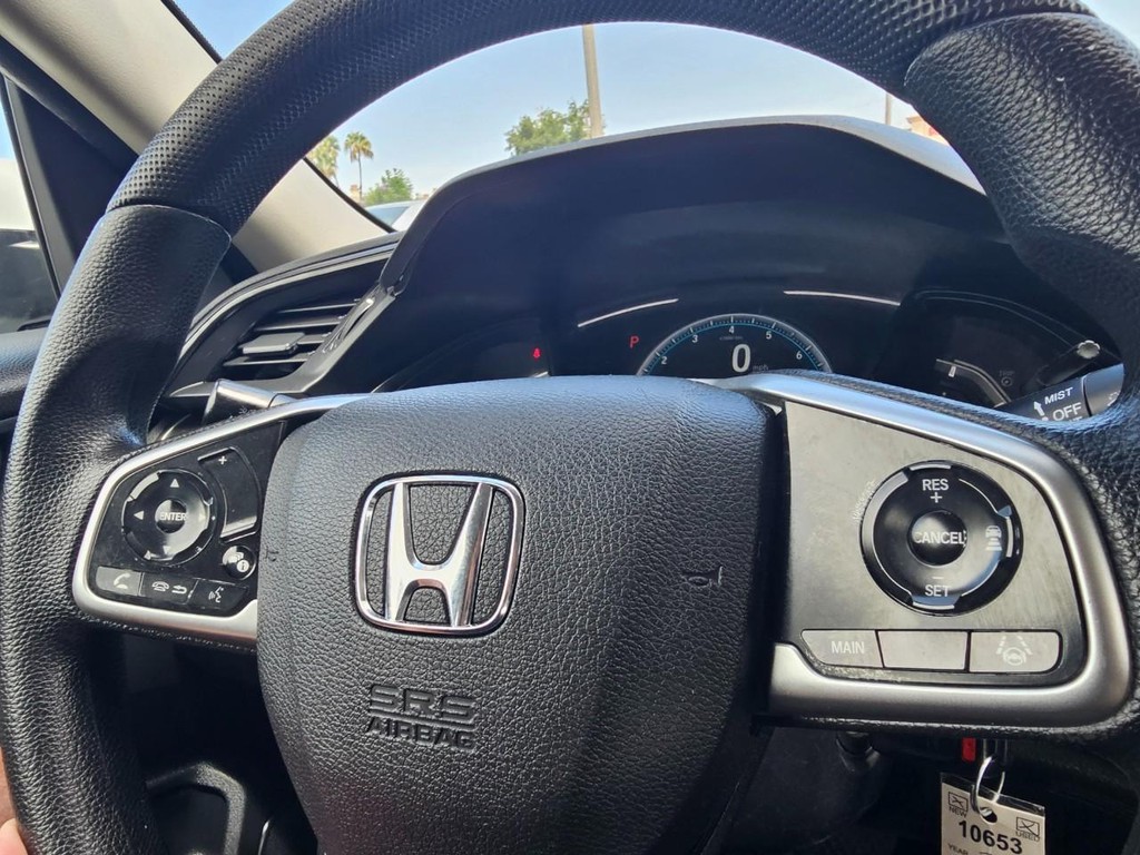 Honda Civic Sedan Vehicle Full-screen Gallery Image 19