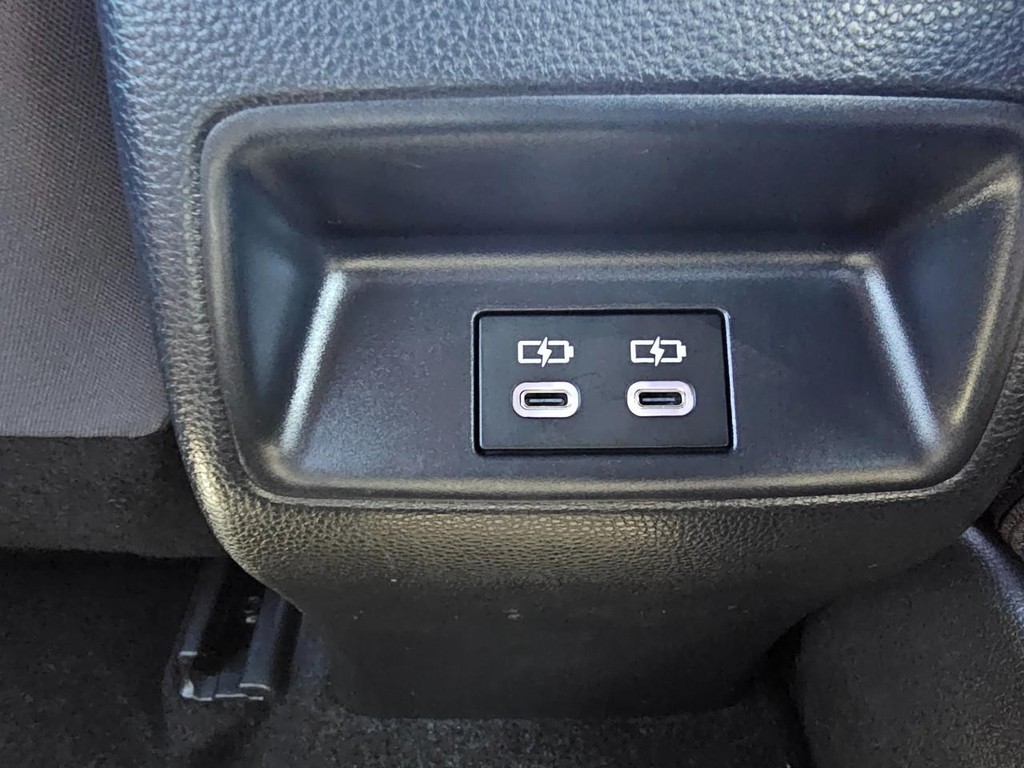 Toyota Corolla Vehicle Full-screen Gallery Image 25
