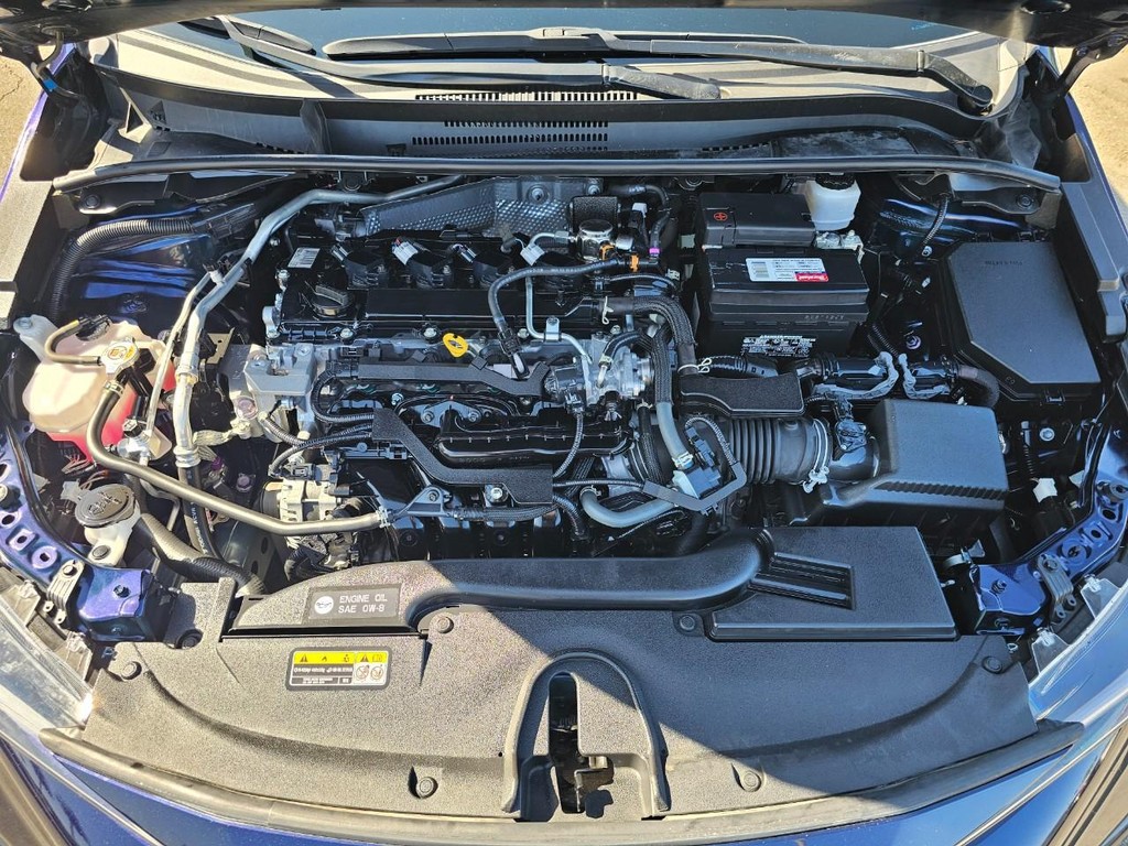 Toyota Corolla Vehicle Full-screen Gallery Image 34