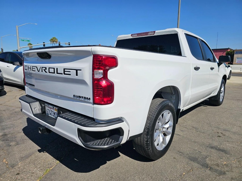 Chevrolet Silverado 1500 Vehicle Full-screen Gallery Image 5