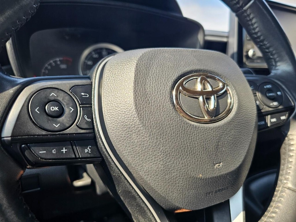 Toyota Corolla Vehicle Full-screen Gallery Image 18