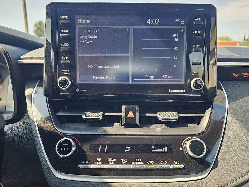 Toyota Corolla Vehicle Full-screen Gallery Image 21