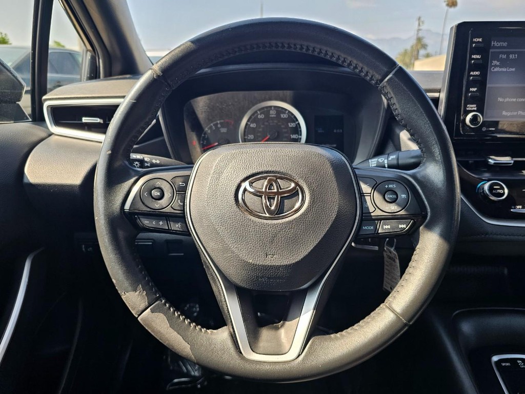 Toyota Corolla Vehicle Full-screen Gallery Image 27