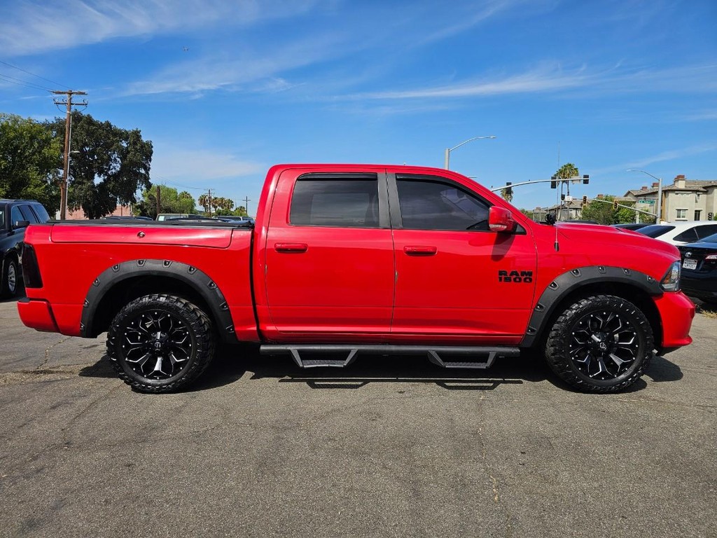 Ram 1500 Vehicle Full-screen Gallery Image 7