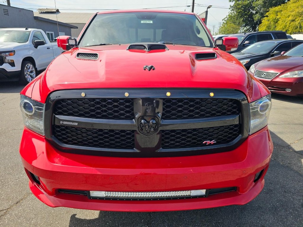 Ram 1500 Vehicle Full-screen Gallery Image 9