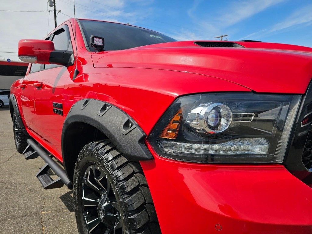 Ram 1500 Vehicle Full-screen Gallery Image 10
