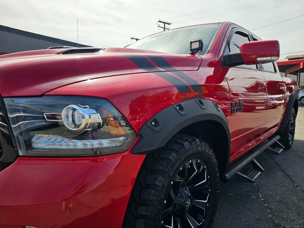 Ram 1500 Vehicle Full-screen Gallery Image 11