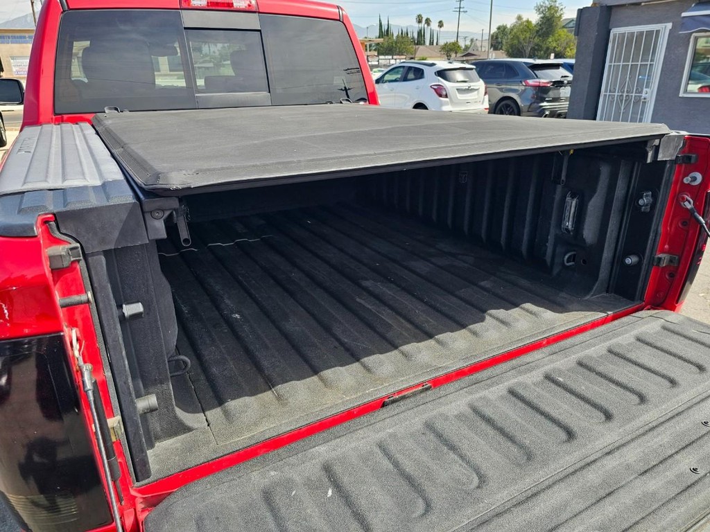 Ram 1500 Vehicle Full-screen Gallery Image 17