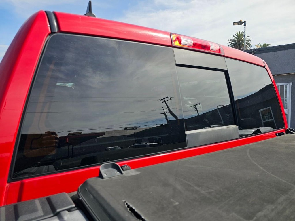 Ram 1500 Vehicle Full-screen Gallery Image 18