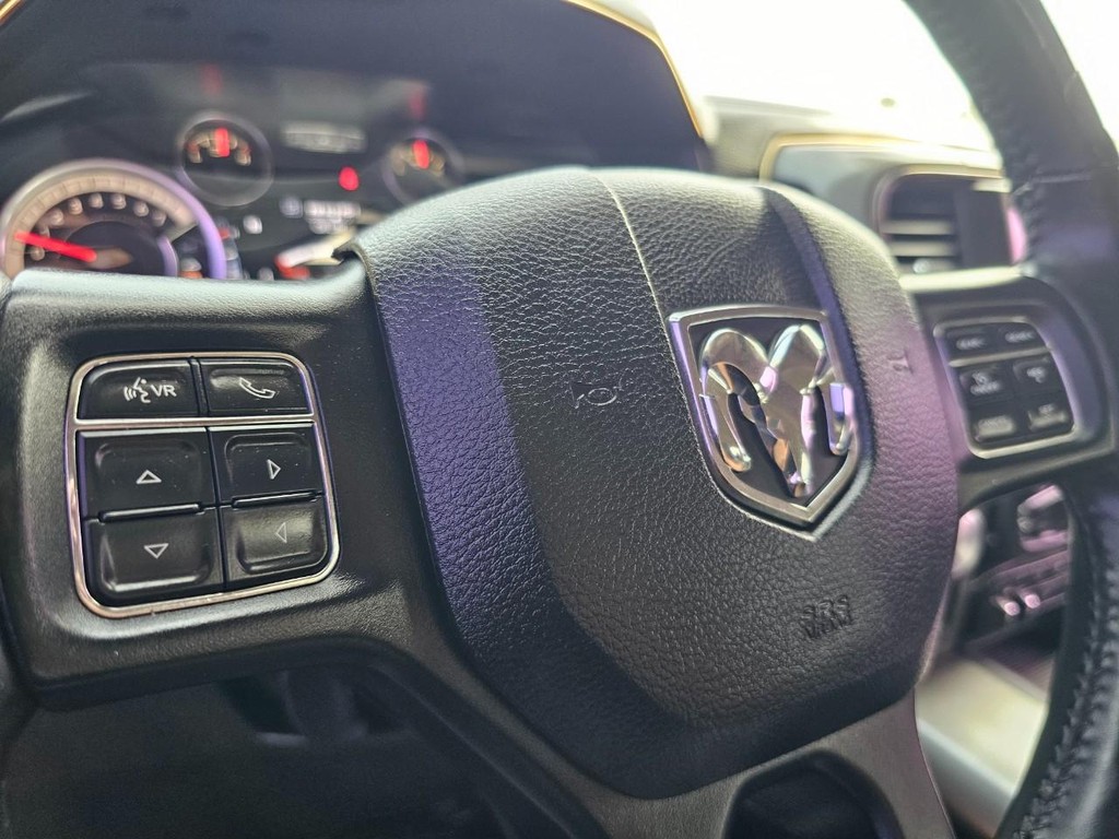 Ram 1500 Vehicle Full-screen Gallery Image 24