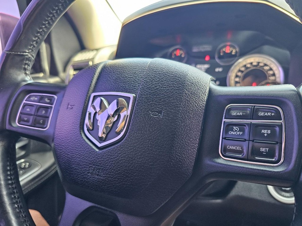 Ram 1500 Vehicle Full-screen Gallery Image 25