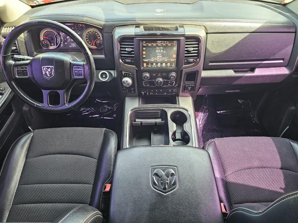 Ram 1500 Vehicle Full-screen Gallery Image 31