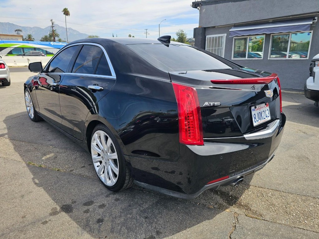 Cadillac ATS Sedan Vehicle Full-screen Gallery Image 4