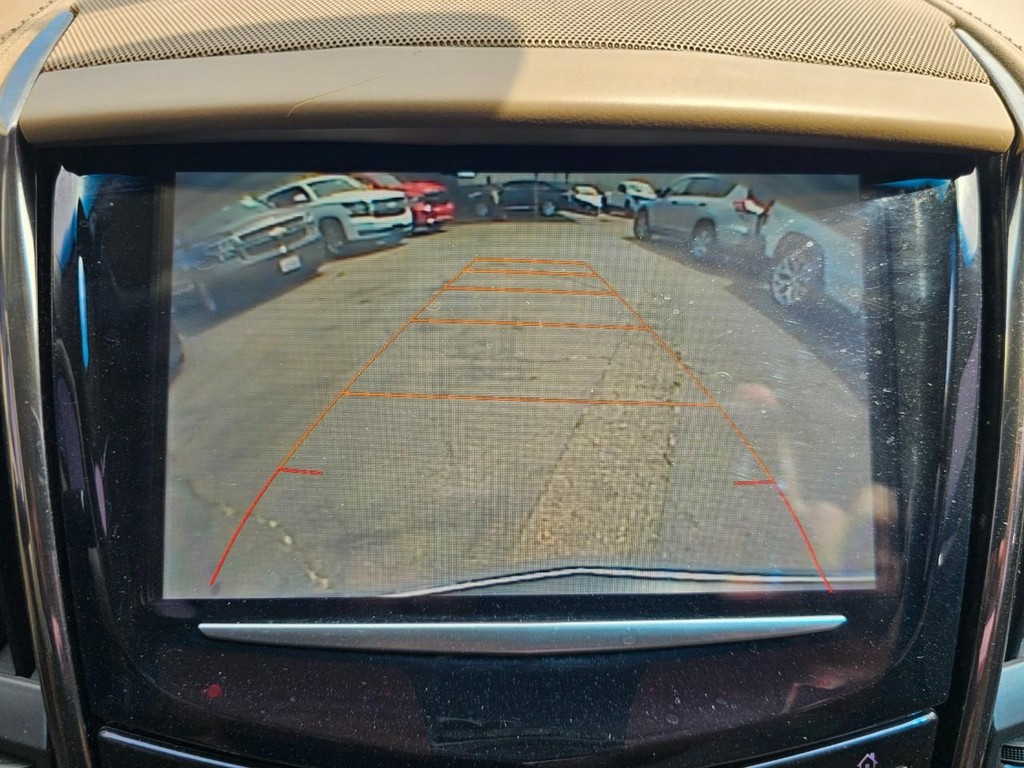 Cadillac ATS Sedan Vehicle Full-screen Gallery Image 22